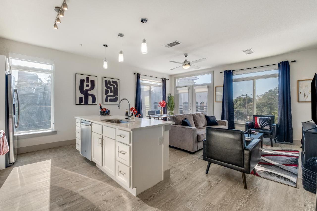 Radiant Condo On The Riverwalk 1325 サンアントニオ エクステリア 写真